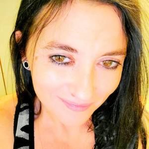 Meet your Posher, Cynthia